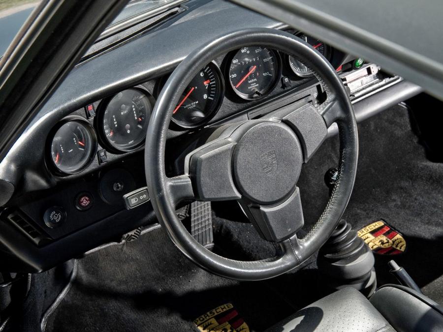  Porsche Turbo Carrera 1976 года  (фото 8 из 8)